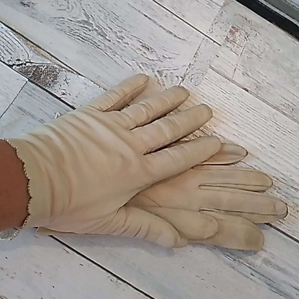 Vintage Miss Aris ladies sz 7 gloves